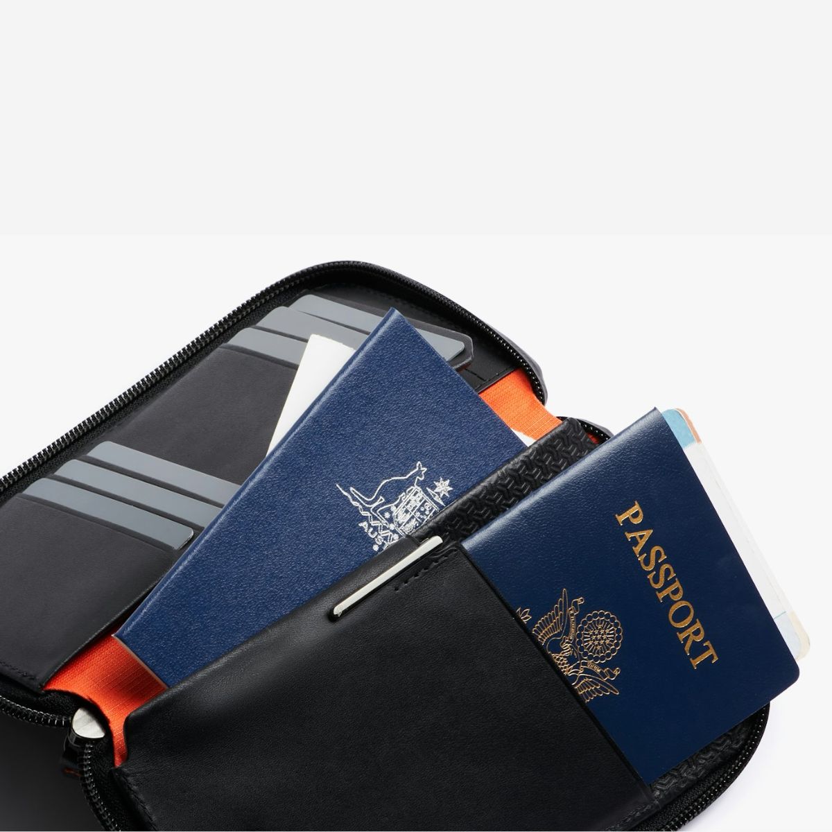 Travel Folio - Carryology Essential Edition