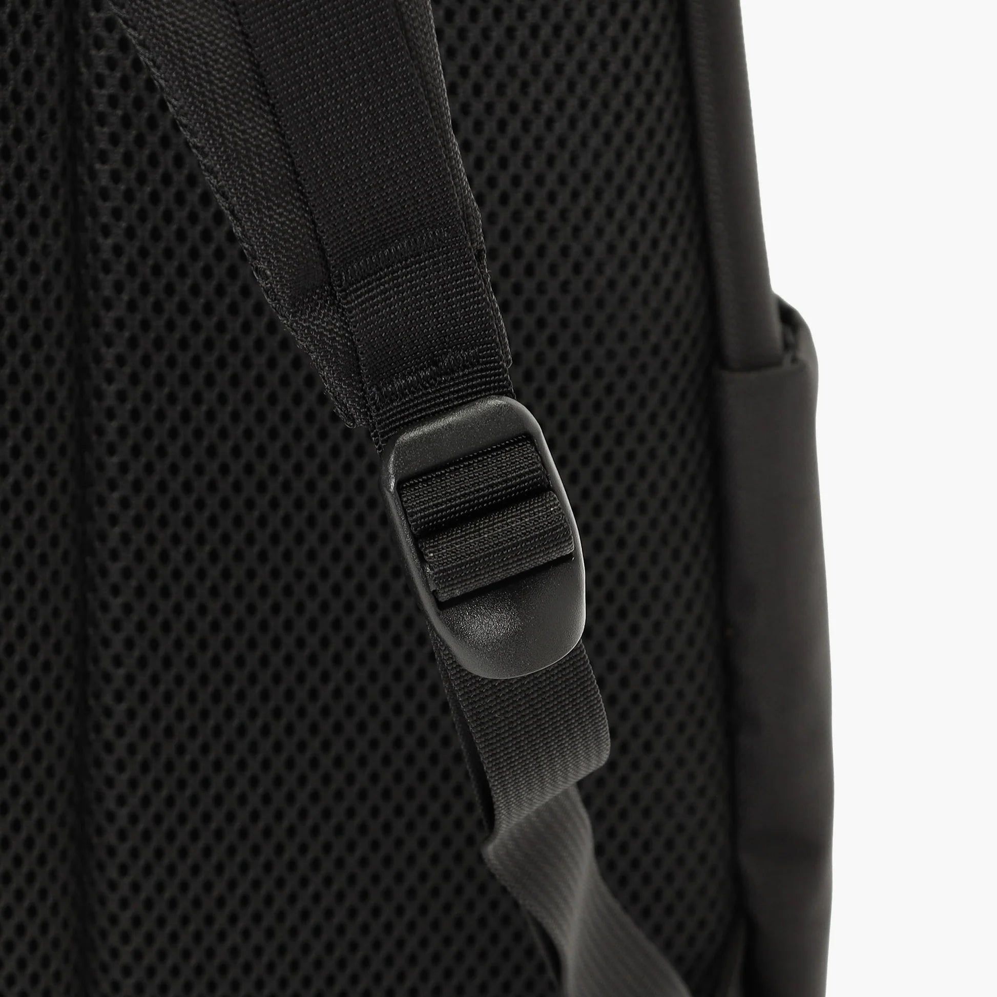 MFC WIDE DAY PACK BRIEFING Backpack Suburban.