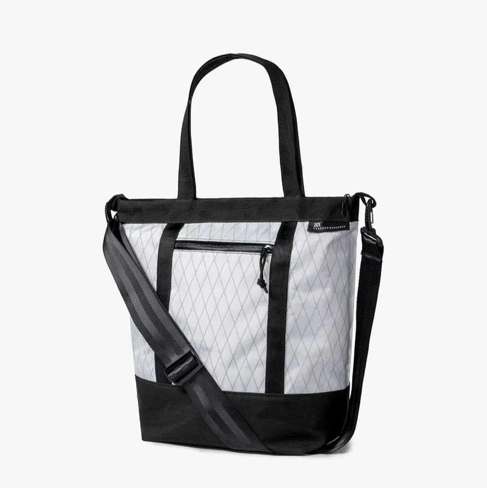 Helix 10L Tote